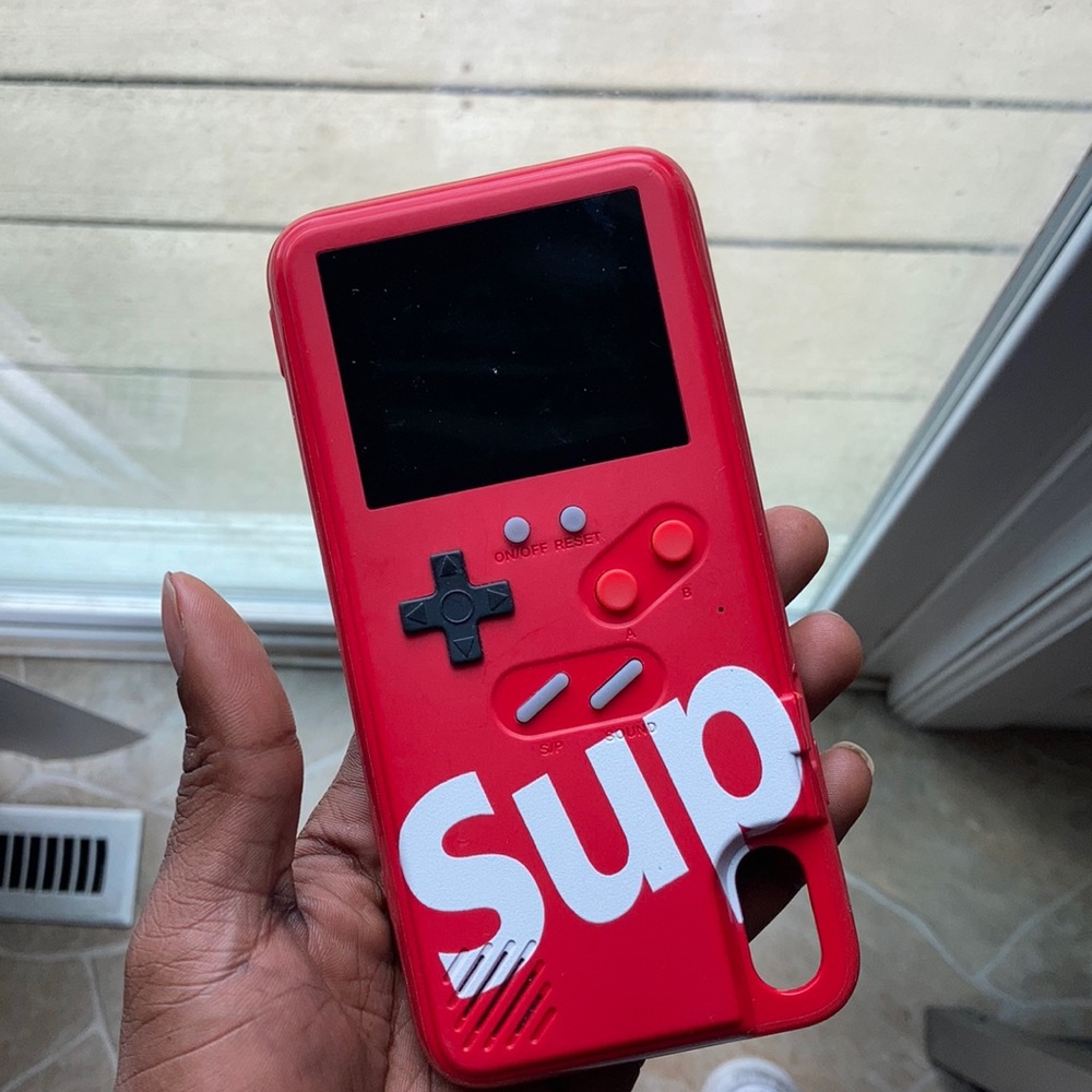 Supreme GameBoy phone case🥵